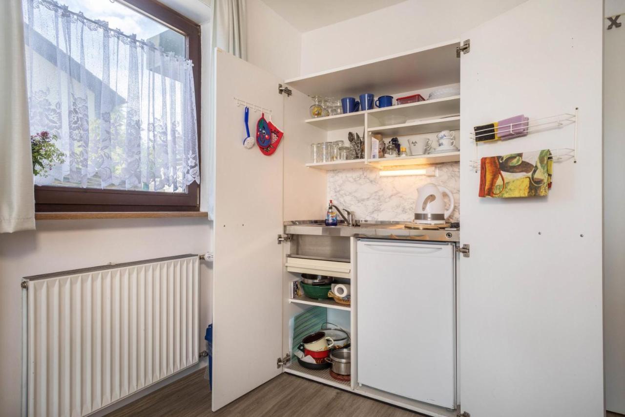 Bett Und Fruehstueck Bei Gertrud Apartment Hergensweiler Ngoại thất bức ảnh